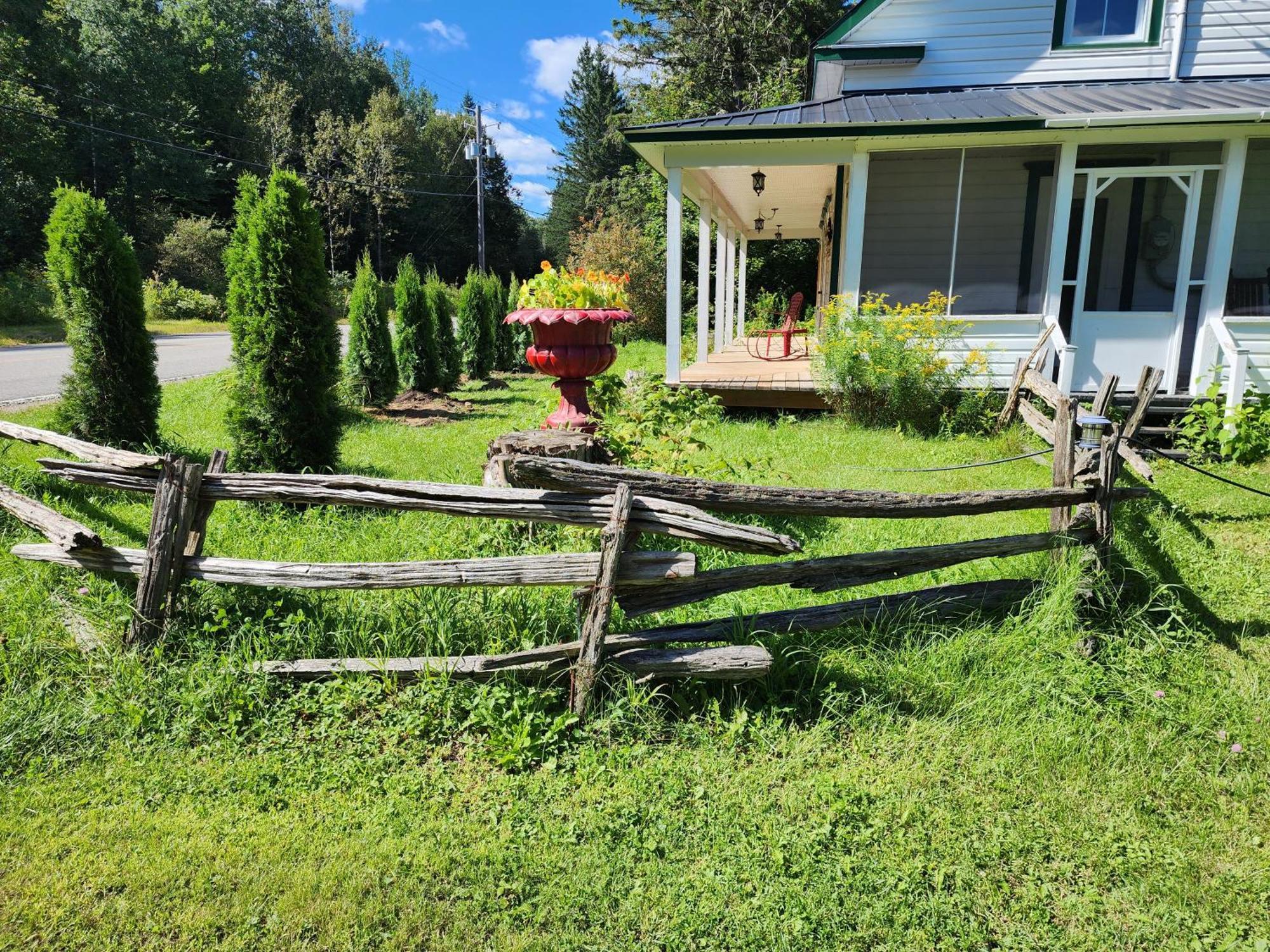 Nabu La Sacacomie - Riviere - Billard Chalet Saint-Alexis-des-Monts